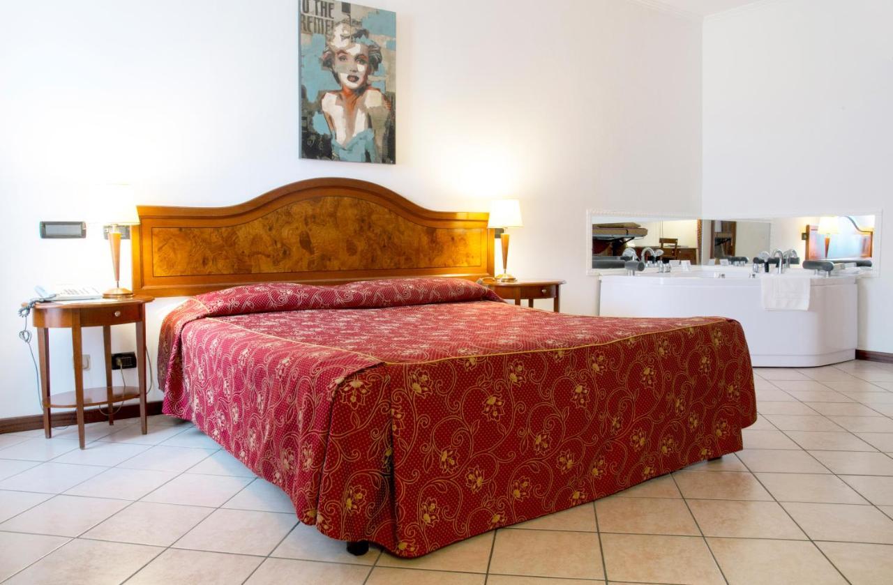Primotel Brescia Exteriör bild